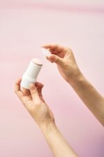 SKIN1004 Madagascar Centella Poremizing Quick Clay Stick Mask 27g - Imagen 2