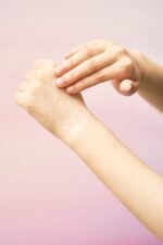 SKIN1004 Madagascar Centella Poremizing Quick Clay Stick Mask 27g - Imagen 4